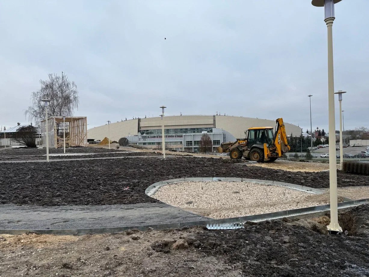 В Коломне продолжается реконструкция сквера «Блюдечко» - значимого исторического пространства, любимого многими жителями и гостями города В Коломне продолжается реконструкция сквера «Блюдечко» - значимого исторического пространства, любимого многими жителями и гостями города