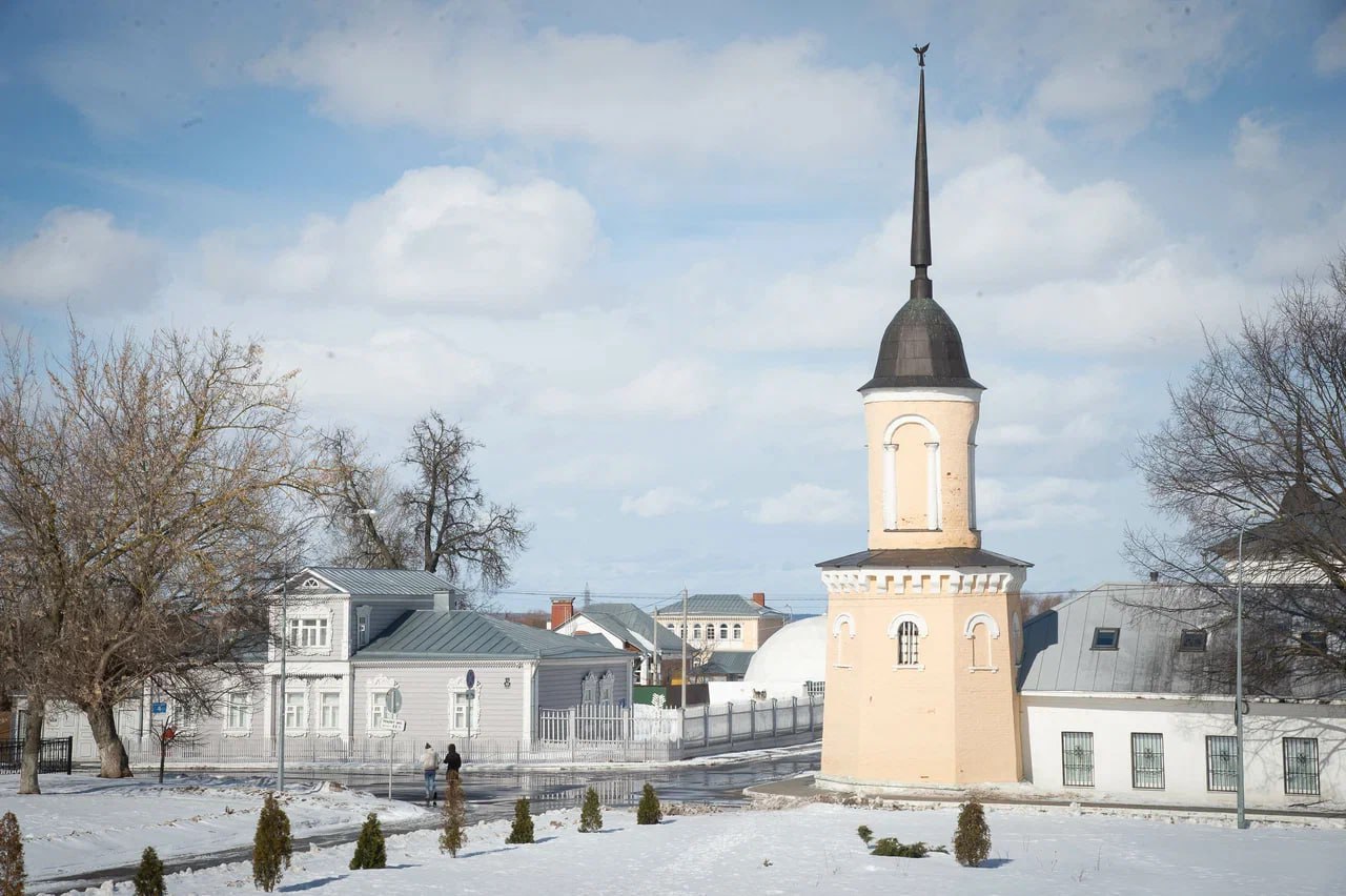 Коломна — город с уникальной душой, где каждый камень дышит историей, а современность гармонично вплетается в древнюю канву Коломна — город с уникальной душой, где каждый камень дышит историей, а современность гармонично вплетается в древнюю канву