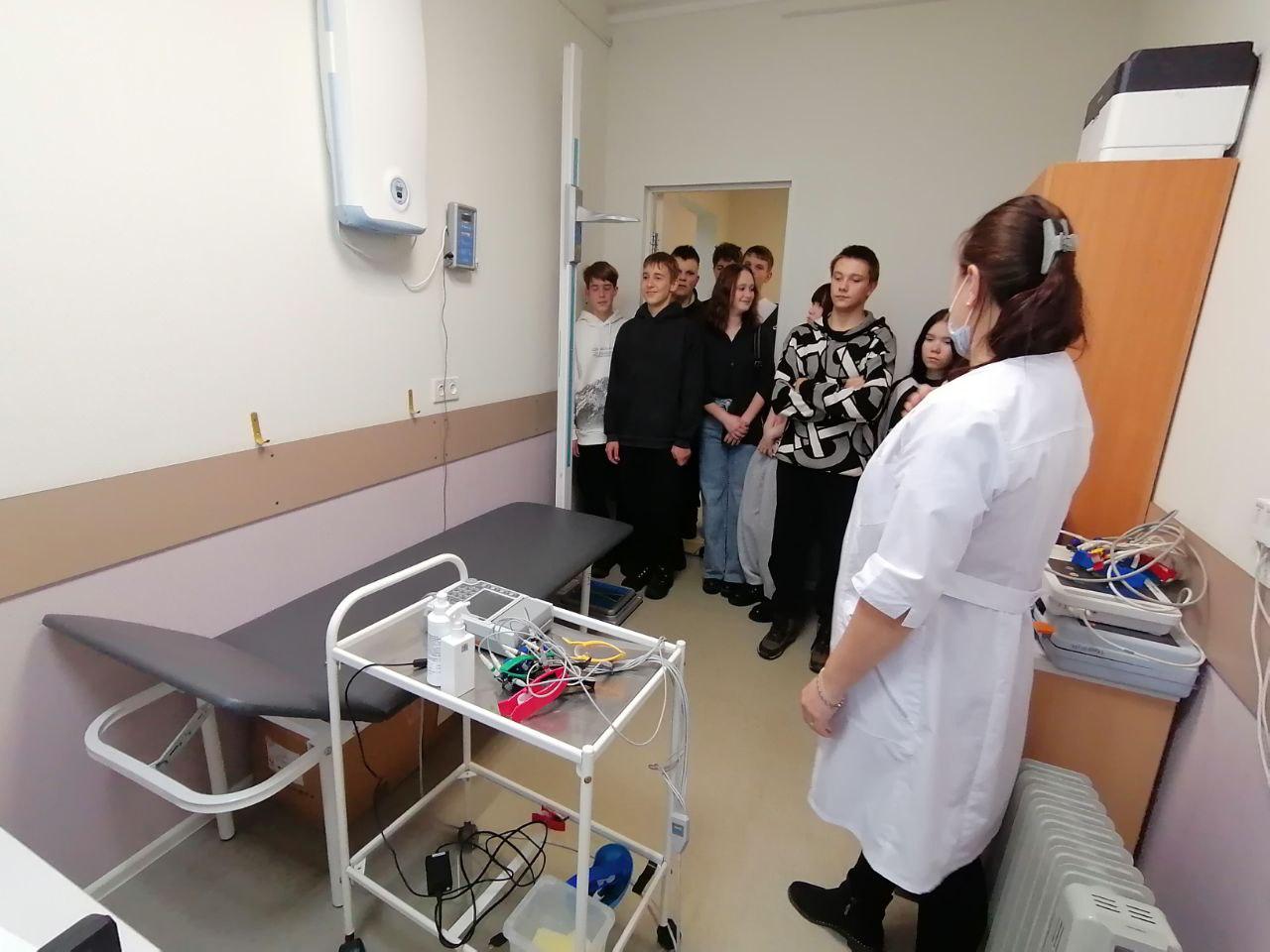 Профориентационная экскурсия в детскую поликлинику! Профориентационная экскурсия в детскую поликлинику!