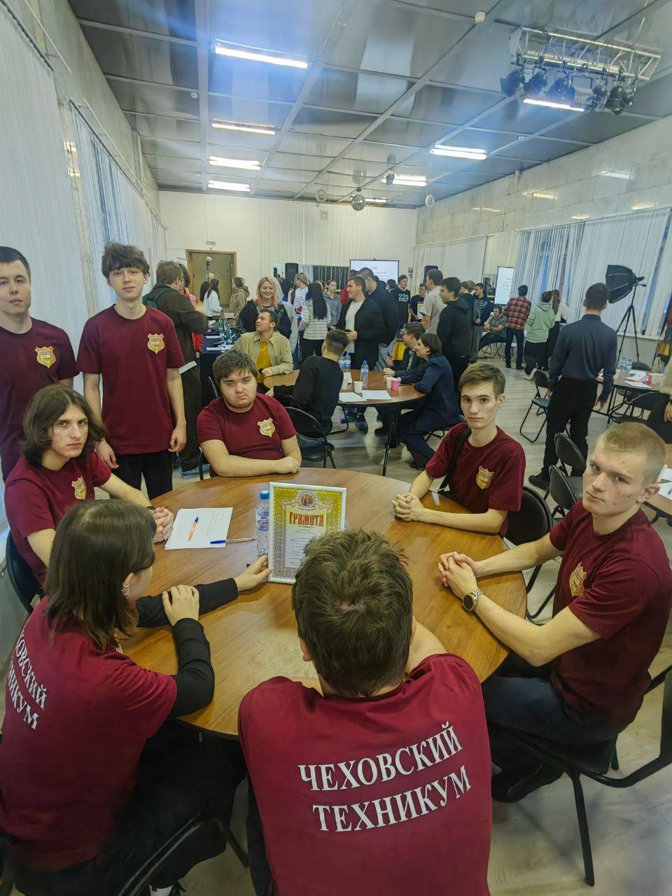 Для Чеховской молодежи прошла интеллектуальная игра"Что? Где? Когда?"! Для Чеховской молодежи прошла интеллектуальная игра"Что? Где? Когда?"!