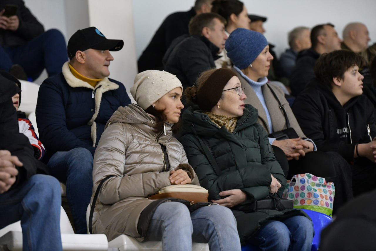 СХК «Дмитров» провел напряженный домашний матч СХК «Дмитров» провел напряженный домашний матч