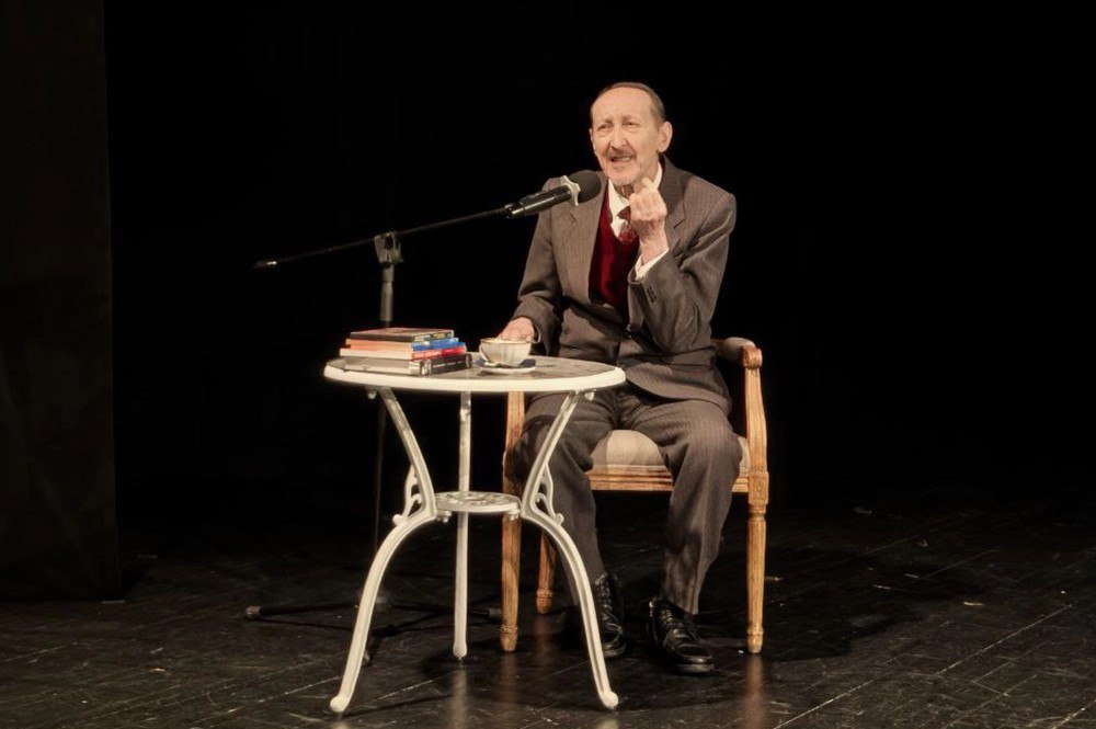 «Меня похитил Дмитрий Певцов» «Меня похитил Дмитрий Певцов»