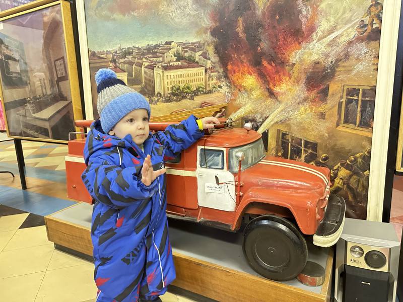 В Королёве прошла увлекательная экскурсия для детей в честь 35-летия МЧС России