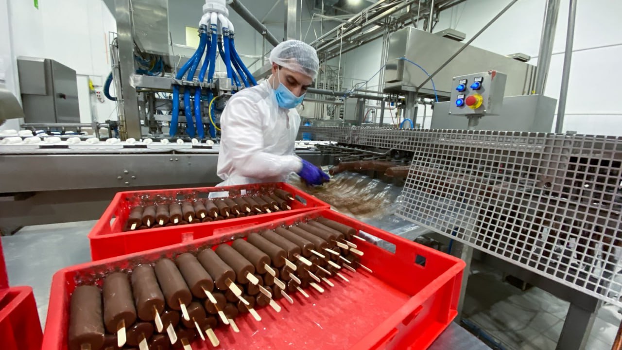 Ветераны СВО и их семьи посетили фабрику мороженого в Долгопрудном Ветераны СВО и их семьи посетили фабрику мороженого в Долгопрудном