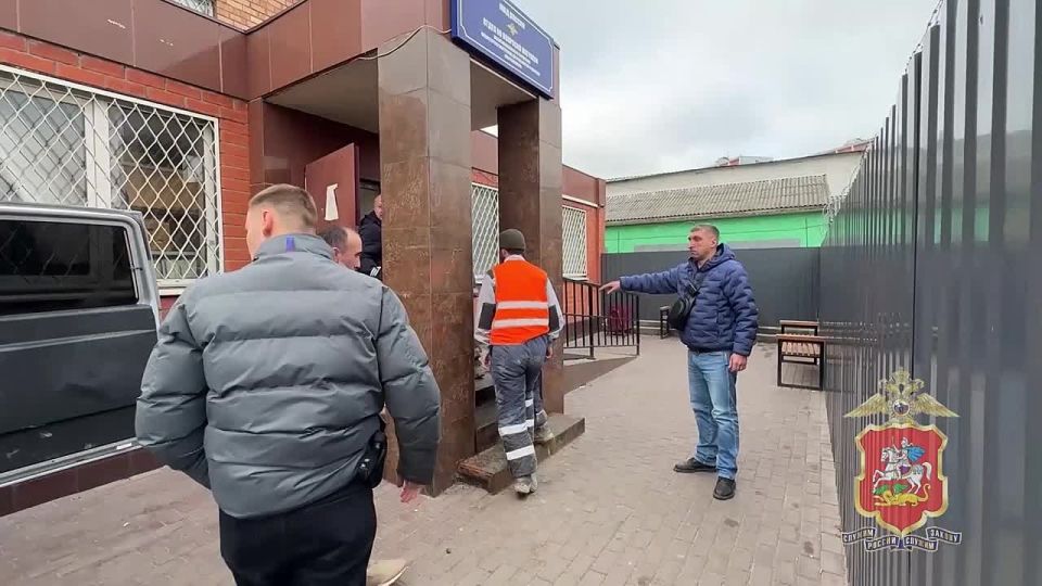 Полиция выявила 23 нарушения миграционных правил, совершённых 13 приезжими в подмосковных Мытищах