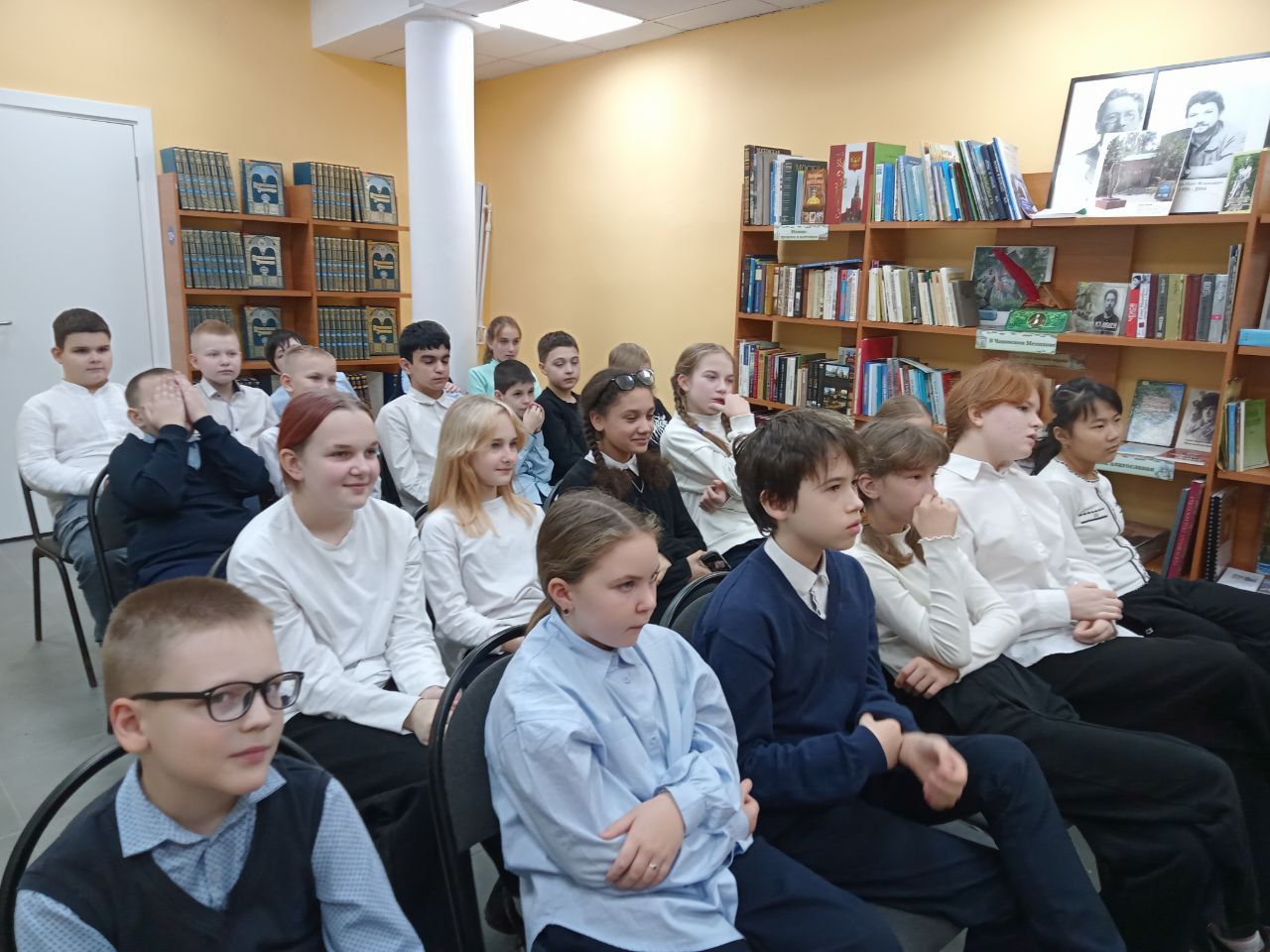 Правовую беседу «Права ребёнка глазами сказочных героев» провели для детей в Столбовской библиотеке им.О.Кургузова Правовую беседу «Права ребёнка глазами сказочных героев» провели для детей в Столбовской библиотеке им.О.Кургузова