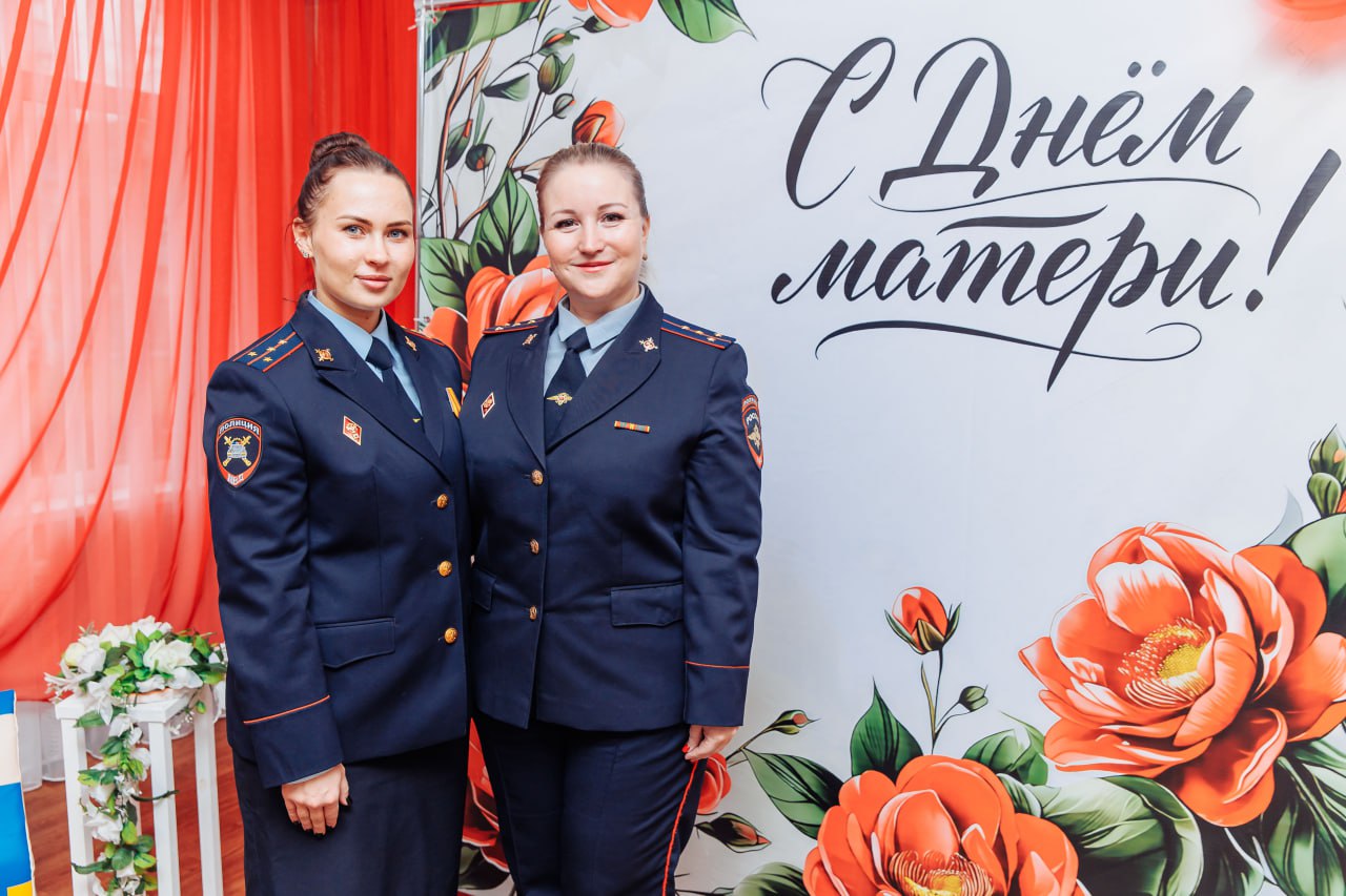 Моя безопасная мама — мой главный пример на дороге! Моя безопасная мама — мой главный пример на дороге!