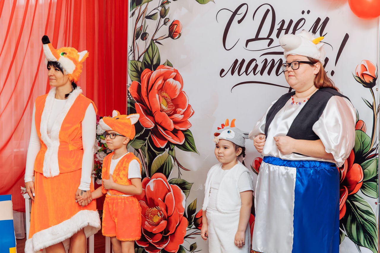 Моя безопасная мама — мой главный пример на дороге! Моя безопасная мама — мой главный пример на дороге!