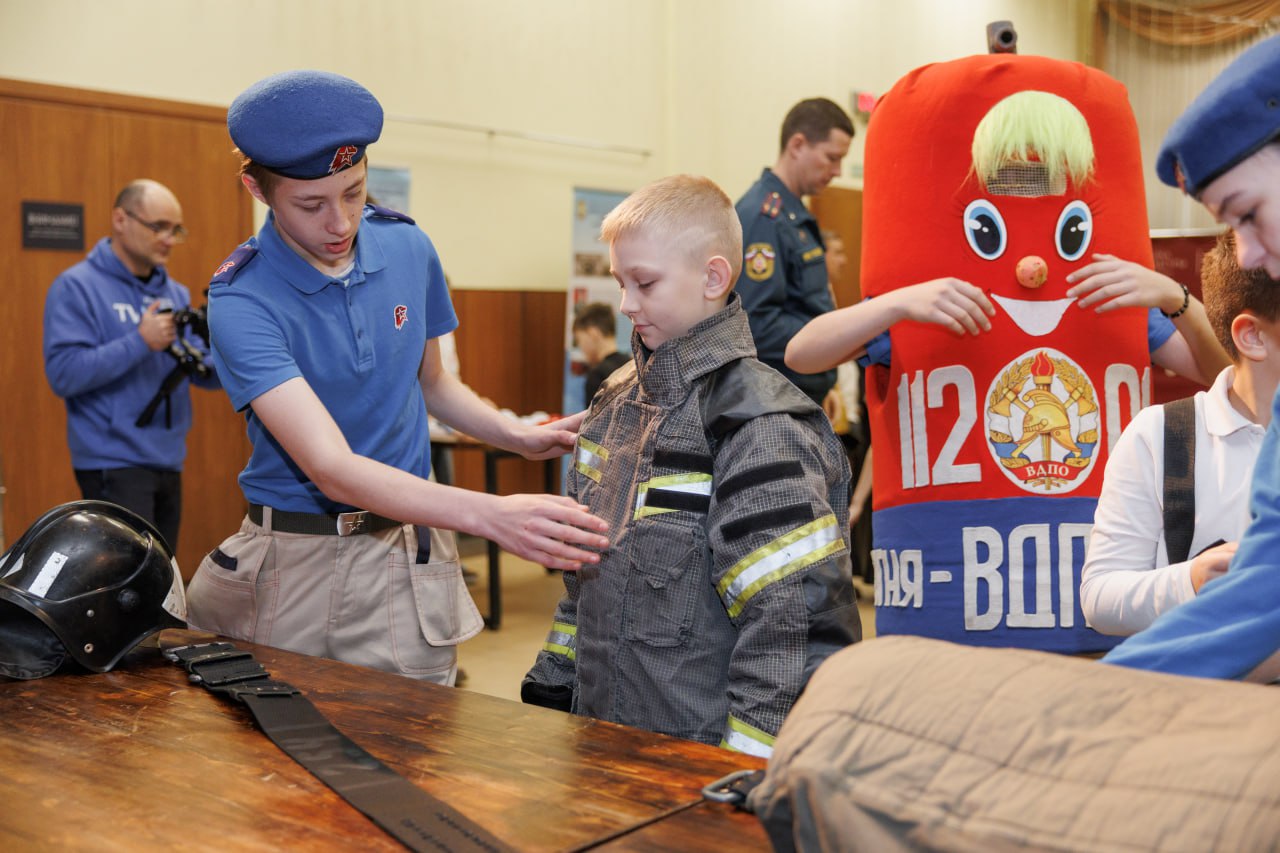 «Зажги свою звезду»!. В Центре культуры и досуга «Мечта» прошёл областной этап конкурса «Зажги свою звезду» – яркого творческого проекта на противопожарную тематику для воспитанников социальных центров «Зажги свою звезду»!. В Центре культуры и досуга «Мечта» прошёл областной этап конкурса «Зажги свою звезду» – яркого творческого проекта на противопожарную тематику для воспитанников социальных центров