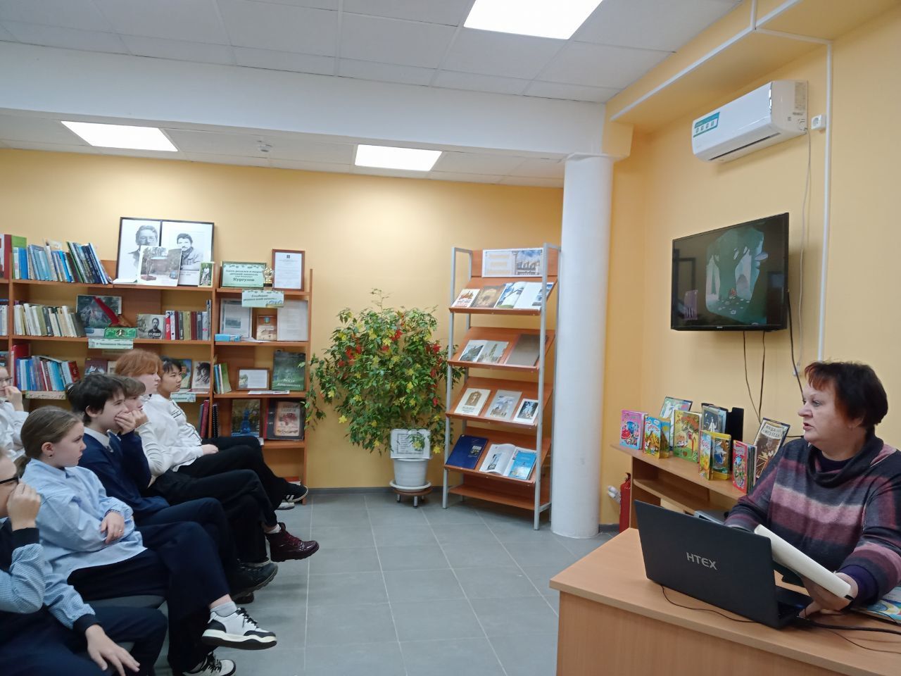 Правовую беседу «Права ребёнка глазами сказочных героев» провели для детей в Столбовской библиотеке им.О.Кургузова Правовую беседу «Права ребёнка глазами сказочных героев» провели для детей в Столбовской библиотеке им.О.Кургузова