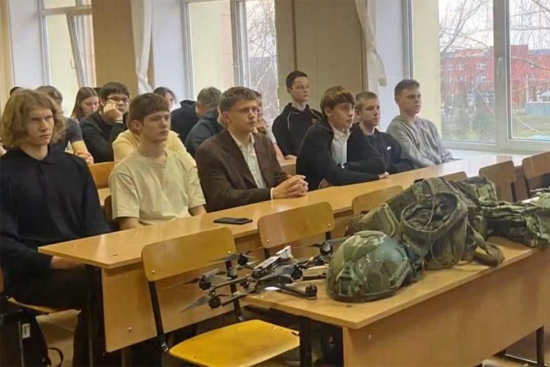 Каким должен быть настоящий защитник Родины, узнали студенты Раменского округа Каким должен быть настоящий защитник Родины, узнали студенты Раменского округа