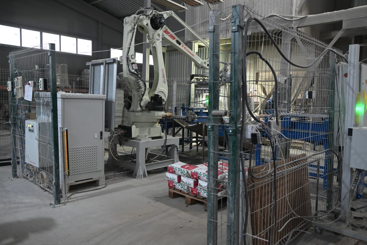 В рамках губернаторского проекта «Промышленный туризм Московской области» участники специальной военной операции из Ленинского округа посетили завод «Гипсобетон» — одно из ведущих предприятий Центрального округа по... В рамках губернаторского проекта «Промышленный туризм Московской области» участники специальной военной операции из Ленинского округа посетили завод «Гипсобетон» — одно из ведущих предприятий Центрального округа по...