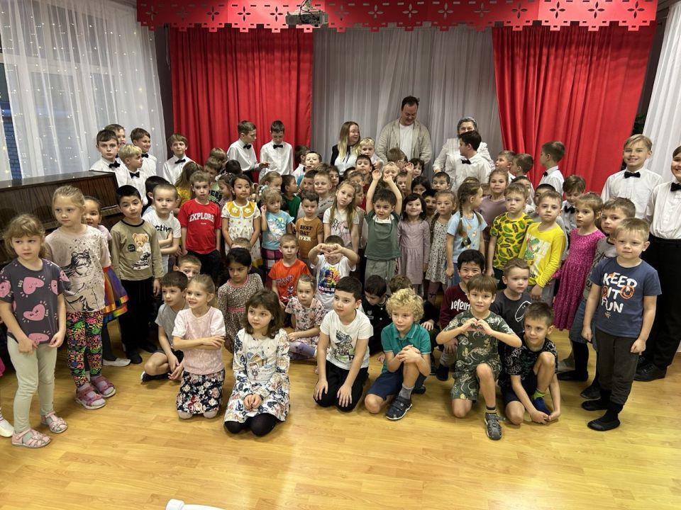 «Песни поздней осени» прозвучали для воспитанников детсада «Звёздочка»