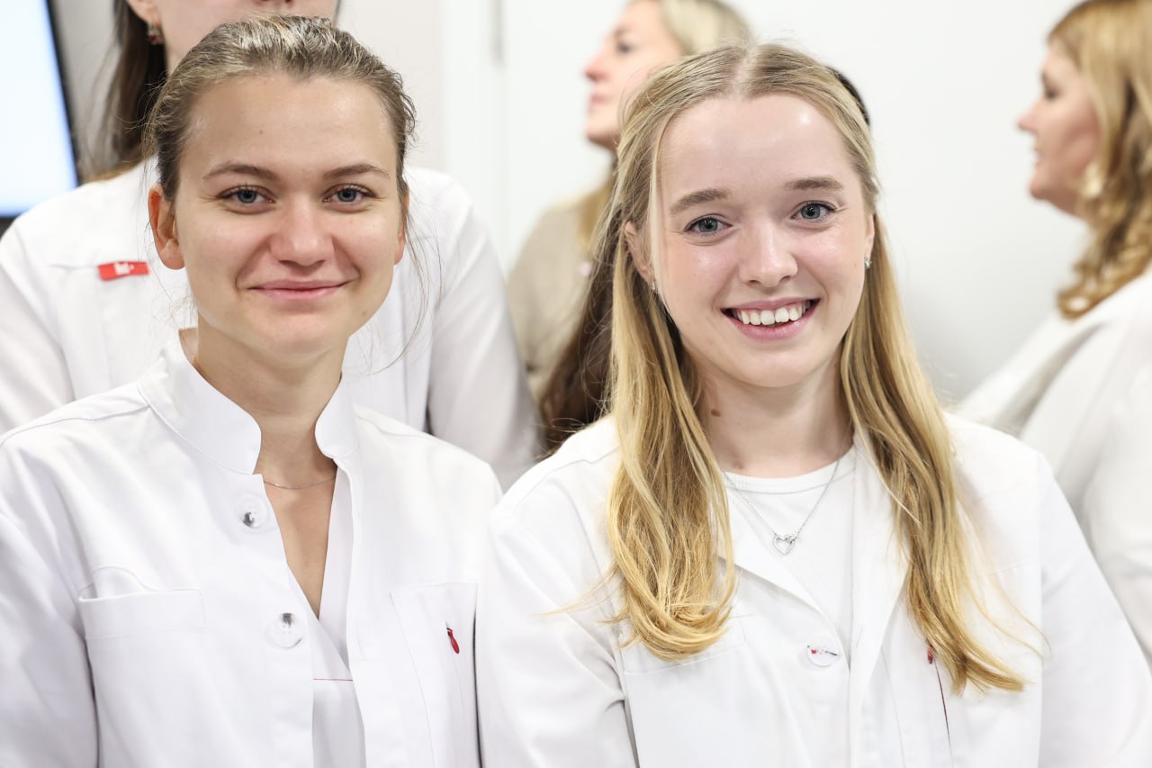 Андрей Воробьев и Марк Курцер открыли новое родильное отделение в «Лапино-4» в Одинцовском округе Андрей Воробьев и Марк Курцер открыли новое родильное отделение в «Лапино-4» в Одинцовском округе