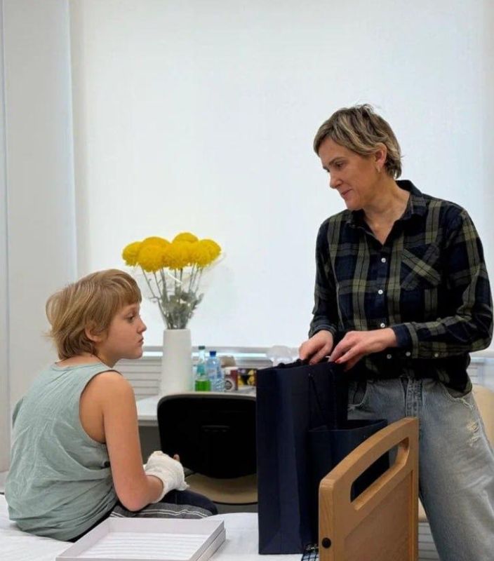 Путин позвонил мальчику, которому оторвало пальцы взрывчаткой в подмосковном Красногорске