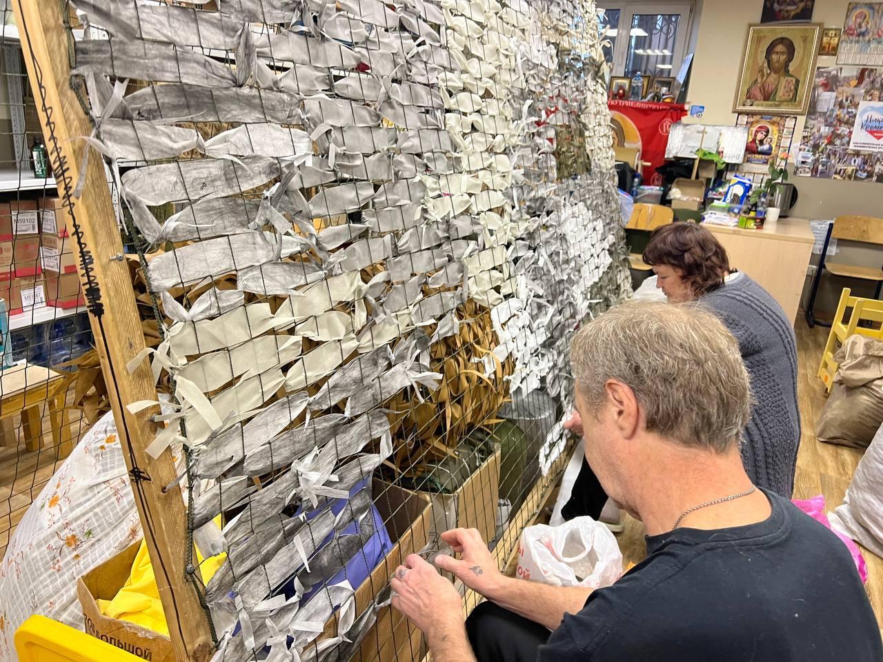 Депутат Дмитрий Кульков передал гуманитарную помощь волонтерской группе в Пушкино Депутат Дмитрий Кульков передал гуманитарную помощь волонтерской группе в Пушкино