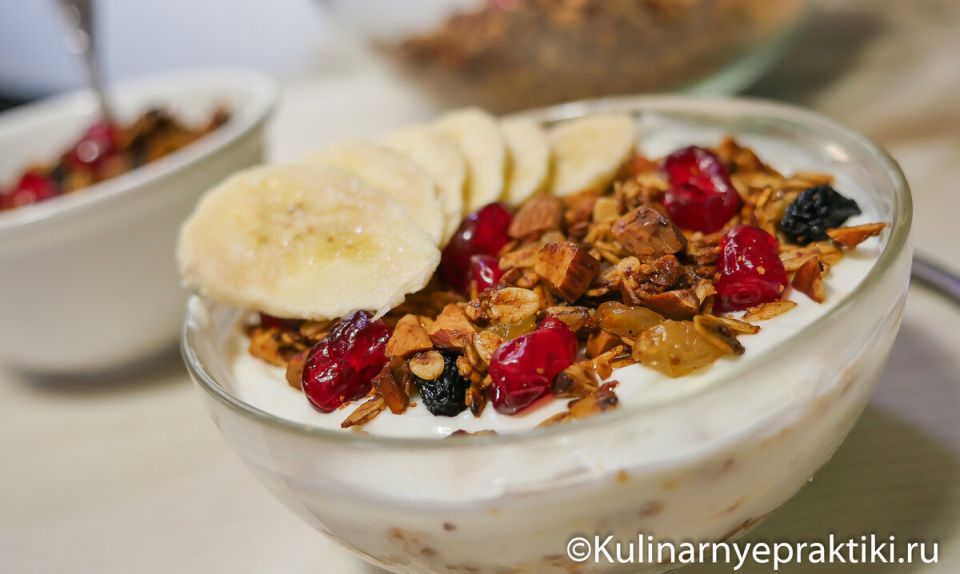 Как приготовить домашнюю гранолу за 30 минут