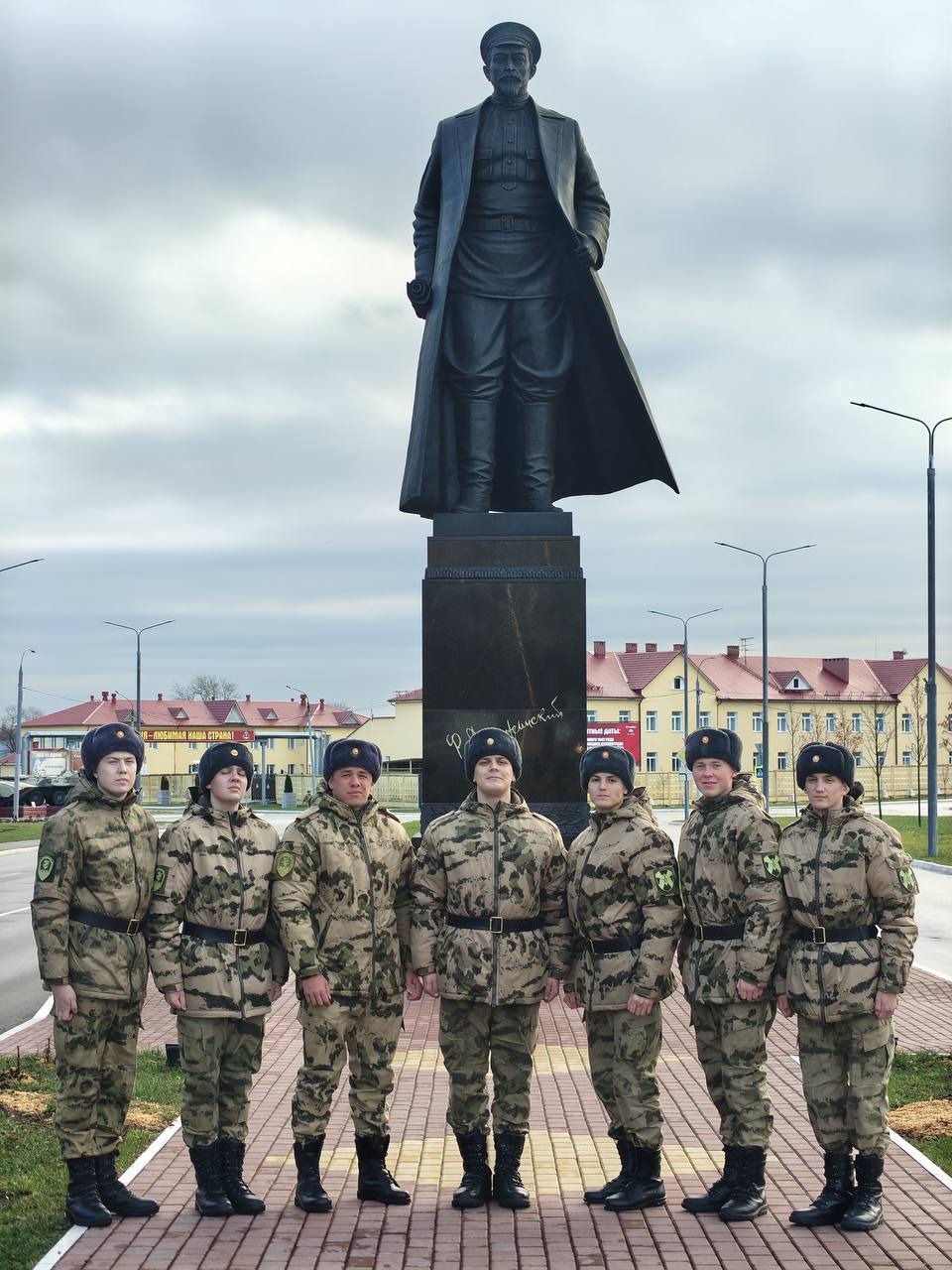 Рэпер Macan уже прибыл на место службы в Росгвардии Рэпер Macan уже прибыл на место службы в Росгвардии