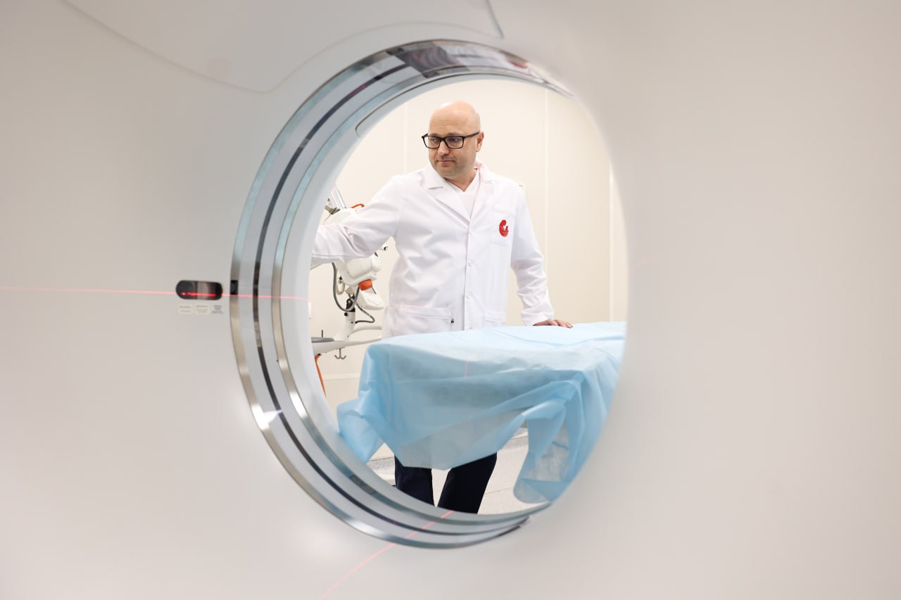 Андрей Воробьев и Марк Курцер открыли новое родильное отделение в «Лапино-4» в Одинцовском округе Андрей Воробьев и Марк Курцер открыли новое родильное отделение в «Лапино-4» в Одинцовском округе