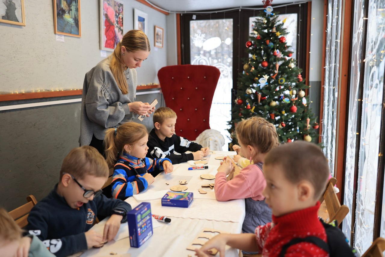 Резиденцию Деда Мороза откроют в Королёве 1 декабря Резиденцию Деда Мороза откроют в Королёве 1 декабря