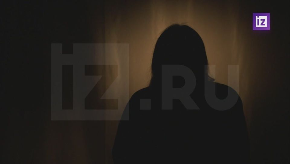 "Если ты будешь со мной спать, то тебя не будут трогать": девочка, находившаяся в подмосковном рехабе Анны Хоботовой, рассказала "Известиям" о том, как над ней издевались во время лечения