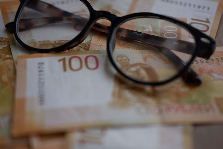 Пенсионеры ждут щедрые надбавки: кто и сколько получит в ноябре