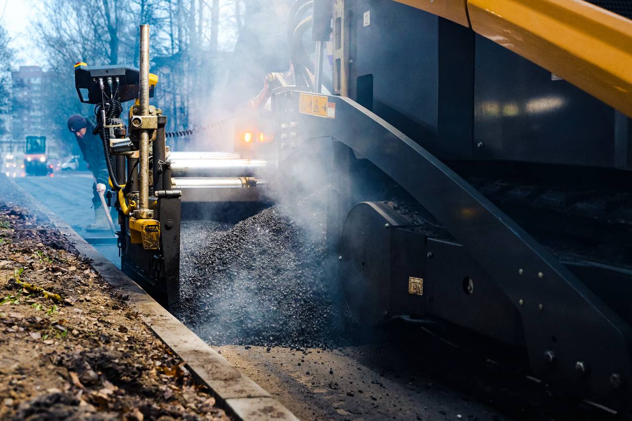 В Химках ведут работы по капитальному ремонту дороги на улице Центральной В Химках ведут работы по капитальному ремонту дороги на улице Центральной