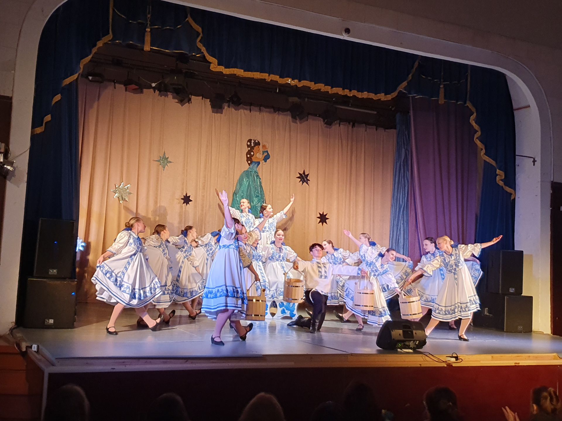 Наши новости. Праздничный концерт в муниципальном округе Чехов Наши новости. Праздничный концерт в муниципальном округе Чехов