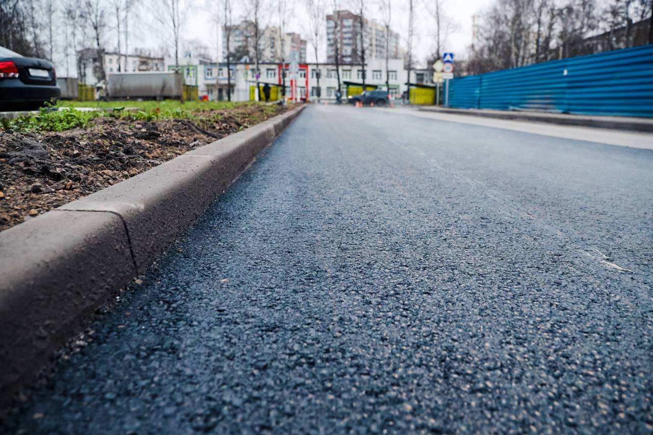 В Химках ведут работы по капитальному ремонту дороги на улице Центральной В Химках ведут работы по капитальному ремонту дороги на улице Центральной