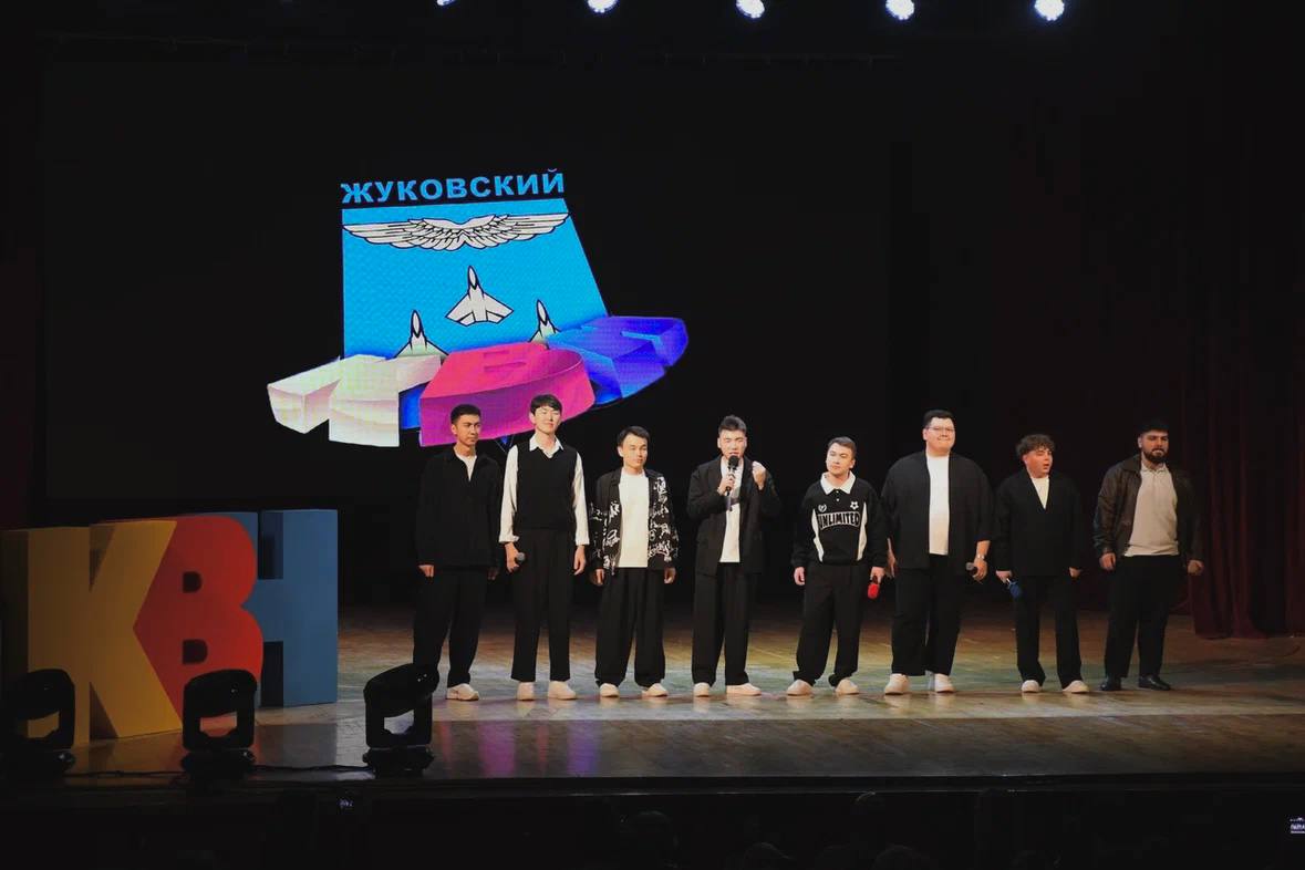 В 12-й раз в городе прошел Открытый кубок КВН В 12-й раз в городе прошел Открытый кубок КВН