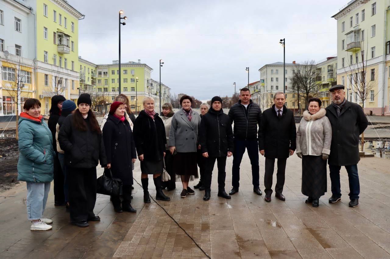 Ступинские депутаты проверили реконструкцию пешеходной зоны на проспекте Победы Ступинские депутаты проверили реконструкцию пешеходной зоны на проспекте Победы