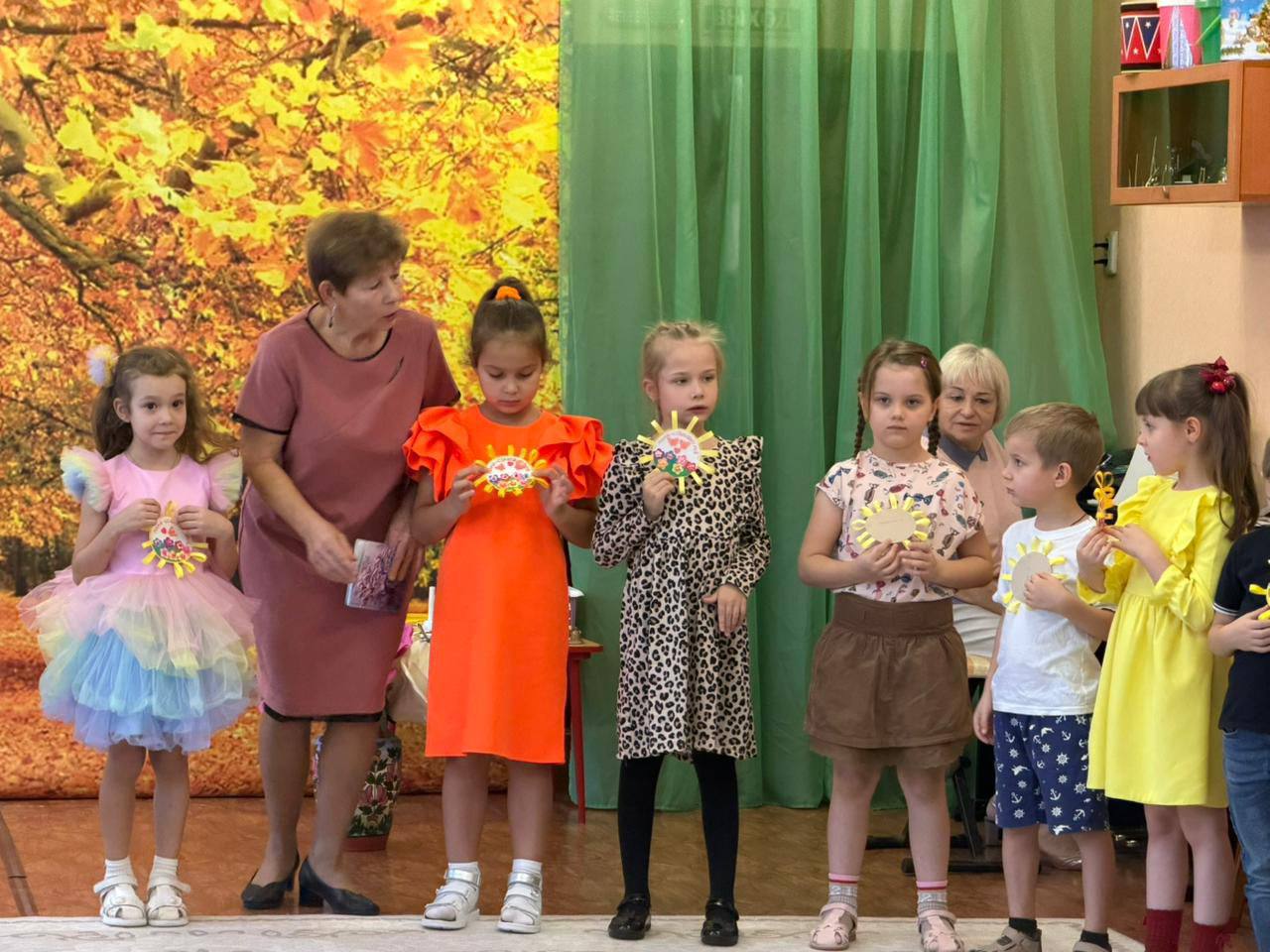 Тепло детских сердец: как отметили День Матери в МБОУ гимназии N2 (дошкольное отделение,здание 5) Тепло детских сердец: как отметили День Матери в МБОУ гимназии N2 (дошкольное отделение,здание 5)