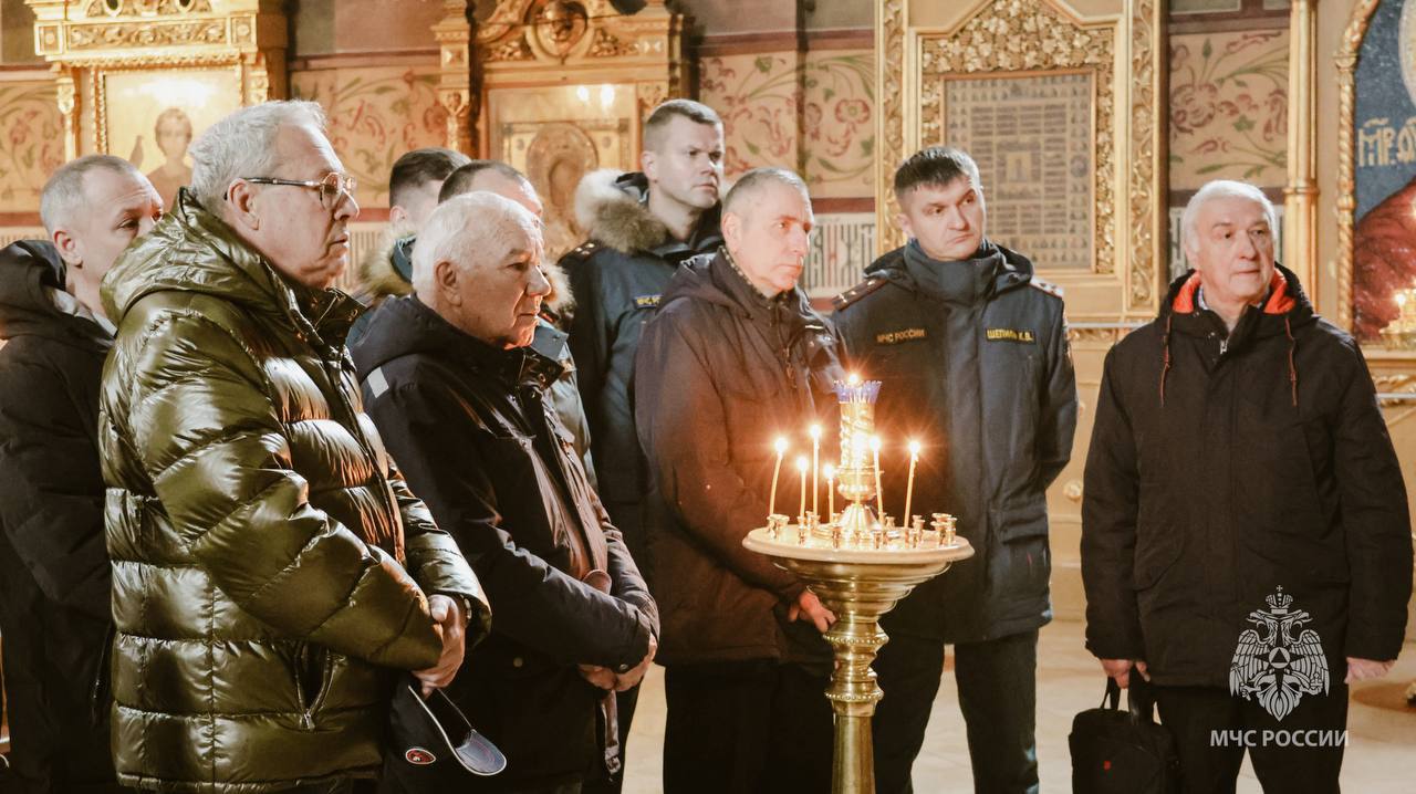 Плечом к плечу: прошлое и настоящее специальной пожарной охраны встретились в Сергиевом Посаде Плечом к плечу: прошлое и настоящее специальной пожарной охраны встретились в Сергиевом Посаде