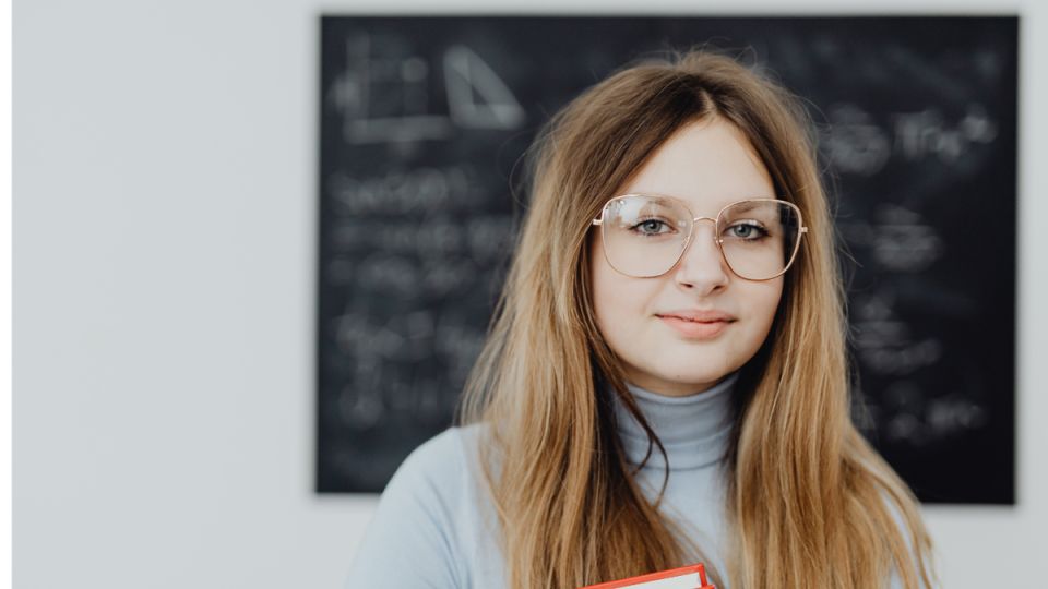 Учительская борьба за справедливую зарплату: Как Конституционный суд встал на защиту педагогов