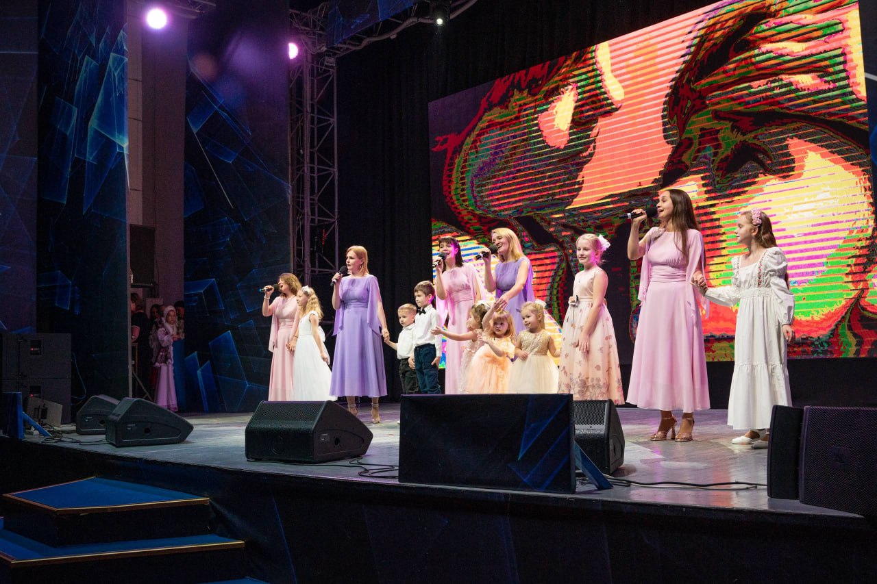 В МКЦ «Победа» состоялся праздничный концерт, посвящённый Дню матери В МКЦ «Победа» состоялся праздничный концерт, посвящённый Дню матери