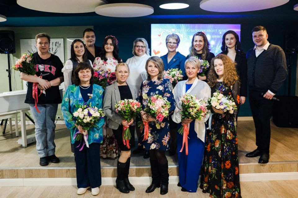 Елена Землякова встретилась с многодетными мамами городского округа Химки