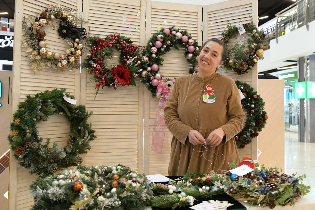 Мамам — лучший праздник!. В ТЦ «Центр» и ТЦ «Дмитровский» состоялся праздничный фестиваль «Мамин день» Мамам — лучший праздник!. В ТЦ «Центр» и ТЦ «Дмитровский» состоялся праздничный фестиваль «Мамин день»