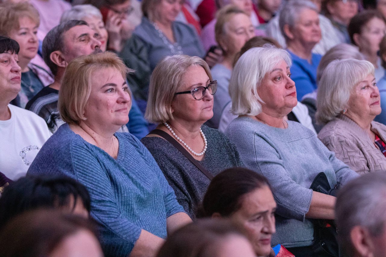 В МКЦ «Победа» состоялся праздничный концерт, посвящённый Дню матери В МКЦ «Победа» состоялся праздничный концерт, посвящённый Дню матери