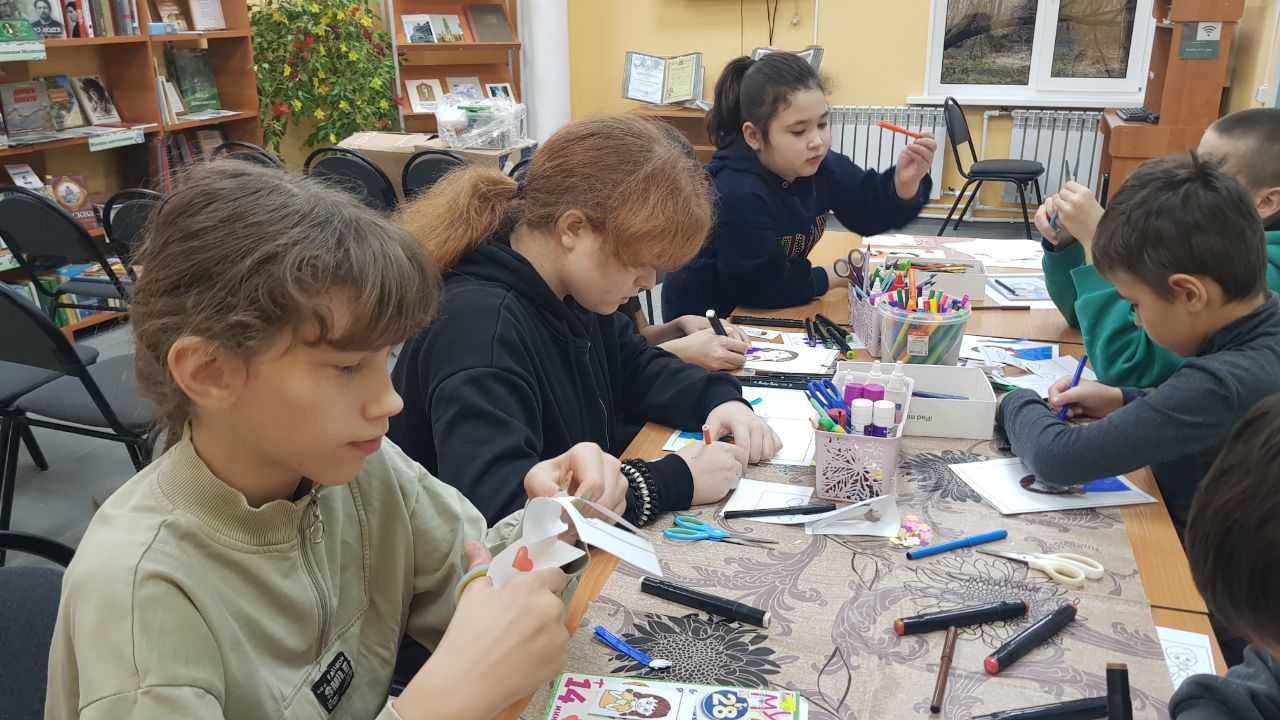 Мастер-класс "Мамочка любимая" провели в Столбовской библиотеке им.О.Кургузова Мастер-класс "Мамочка любимая" провели в Столбовской библиотеке им.О.Кургузова