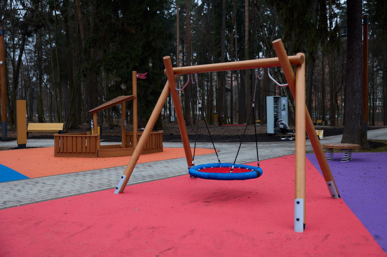 В Королёве завершается благоустройство парка «Папанинская дача» В Королёве завершается благоустройство парка «Папанинская дача»