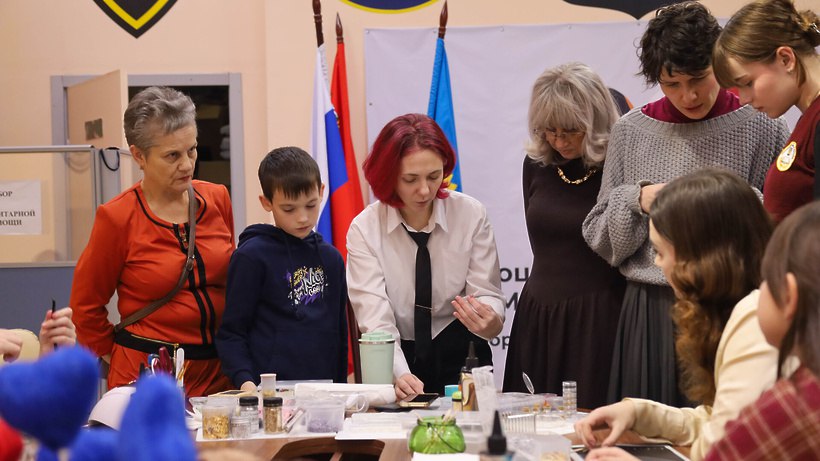 В Ассоциации ветеранов СВО прошёл мастеркласс для жён и матерей участников СВО В Ассоциации ветеранов СВО прошёл мастеркласс для жён и матерей участников СВО