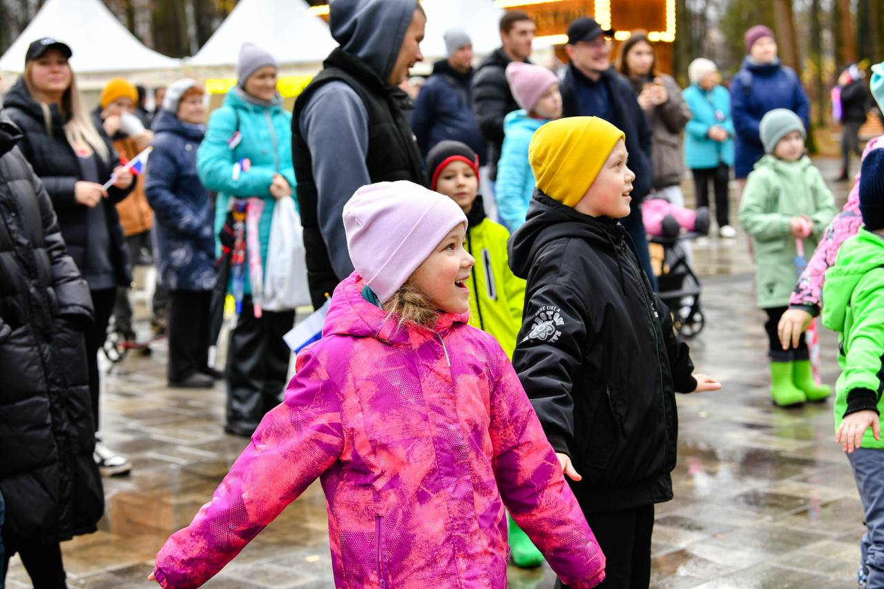 Более 1 миллиона человек посетили парки Химок осенью Более 1 миллиона человек посетили парки Химок осенью