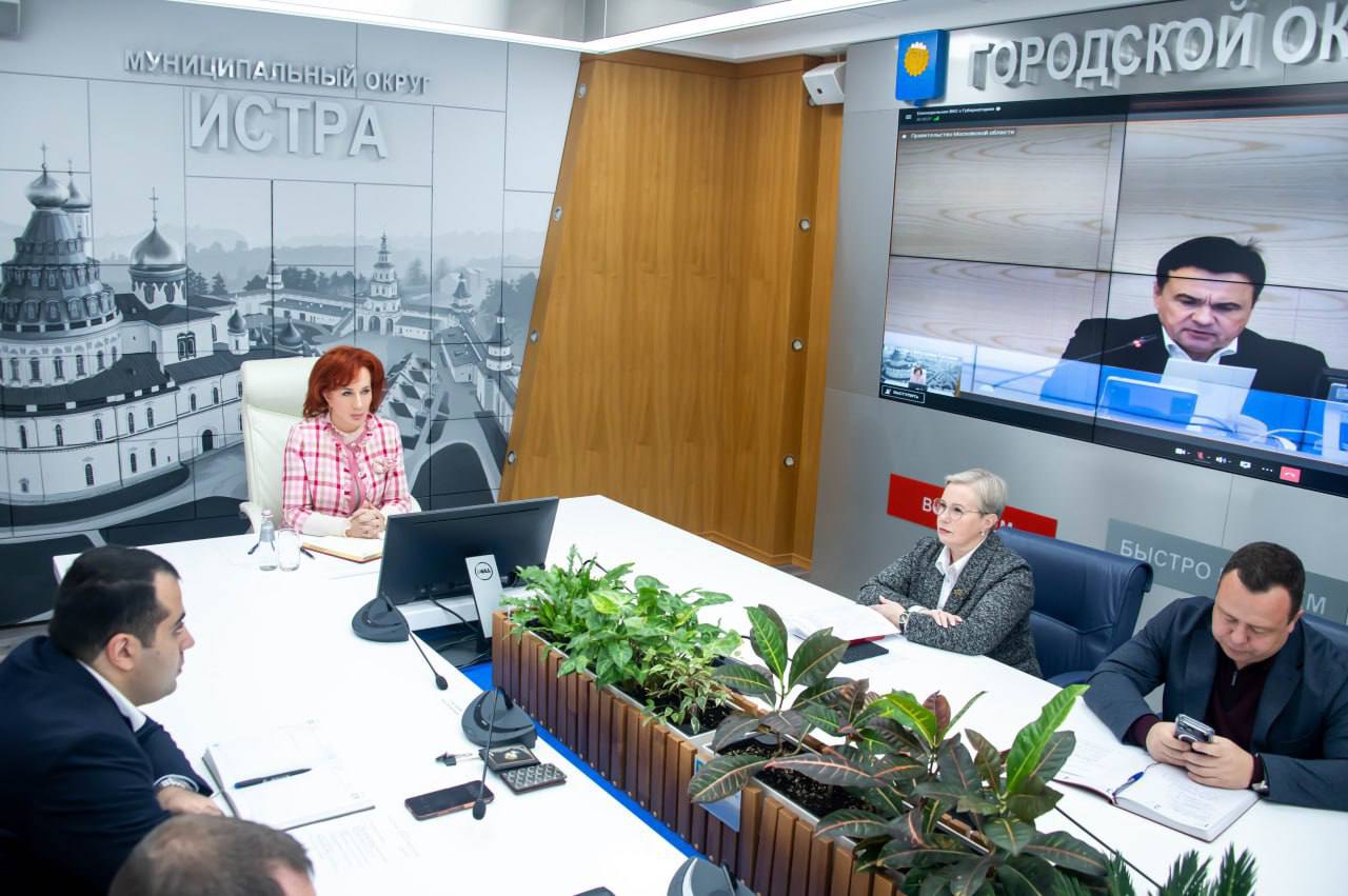 Татьяна Витушева: На еженедельном заседании Правительства Московской области под руководством Губернатора региона Андрея Воробьёва обсудили вопросы эффективности управления сферой здравоохранения и качества обратной связи с... Татьяна Витушева: На еженедельном заседании Правительства Московской области под руководством Губернатора региона Андрея Воробьёва обсудили вопросы эффективности управления сферой здравоохранения и качества обратной связи с...