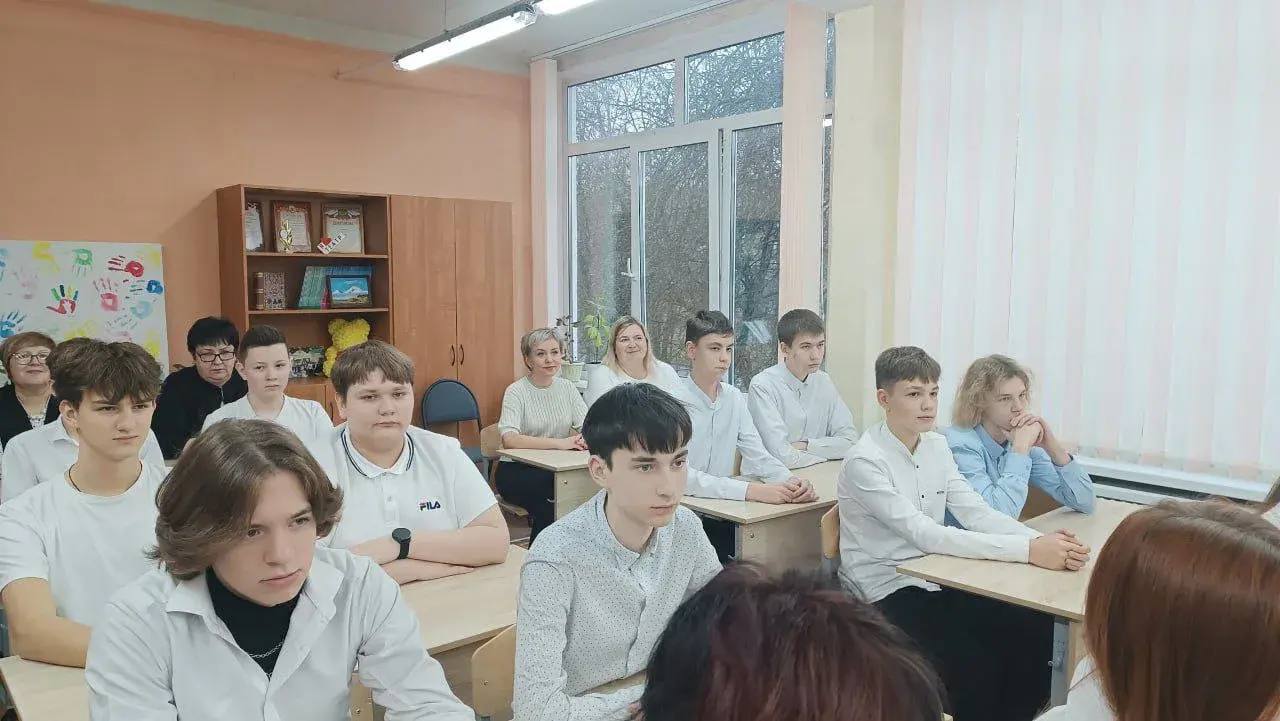 В МБОУ СОШ 1 прошел урок по финансовой грамотности на тему: "Бюджет семьи", посвященный основам планирования семейного бюджета В МБОУ СОШ 1 прошел урок по финансовой грамотности на тему: "Бюджет семьи", посвященный основам планирования семейного бюджета