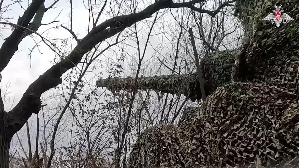 Артиллеристы 27-й гвардейской мотострелковой дивизии группировки войск «Центр» поддержали огнем штурмовые группы и уничтожили пункт временной дислокации формирований ВСУ