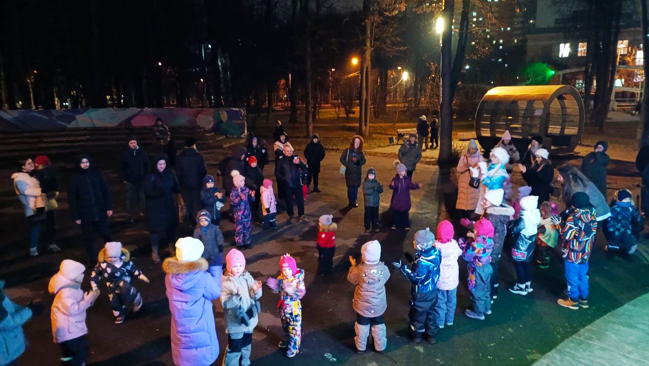 Отличные новости! Сегодня, 1 декабря, парк «Костино» совместно с ДиКЦ «КОСТИНО» дали старт зимнему праздничному сезону! Мы ярко встретили первый день календарной зимы — зажгли огни на главной ёлке и устроили весёлый... Отличные новости! Сегодня, 1 декабря, парк «Костино» совместно с ДиКЦ «КОСТИНО» дали старт зимнему праздничному сезону! Мы ярко встретили первый день календарной зимы — зажгли огни на главной ёлке и устроили весёлый...