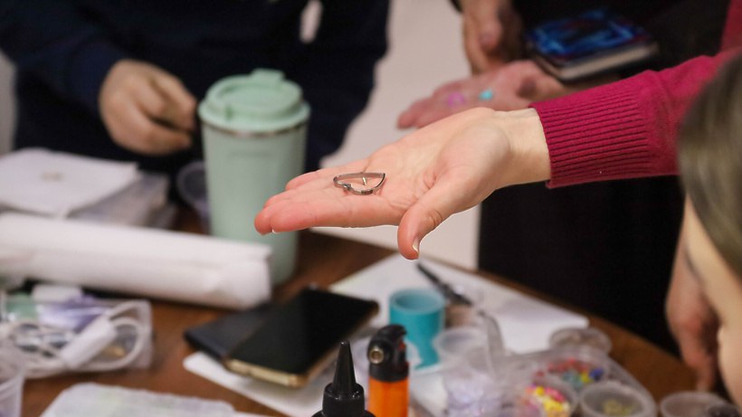 В Ассоциации ветеранов СВО прошёл мастеркласс для жён и матерей участников СВО В Ассоциации ветеранов СВО прошёл мастеркласс для жён и матерей участников СВО