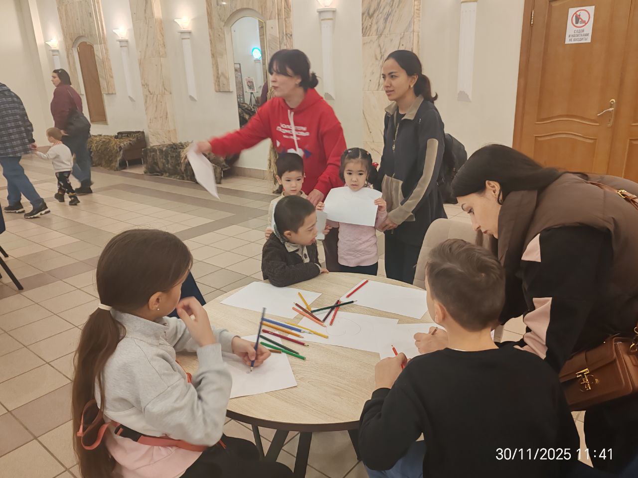 «Возвращайся с Победой!» - дети Долгопрудного написали «Письмо солдату» «Возвращайся с Победой!» - дети Долгопрудного написали «Письмо солдату»