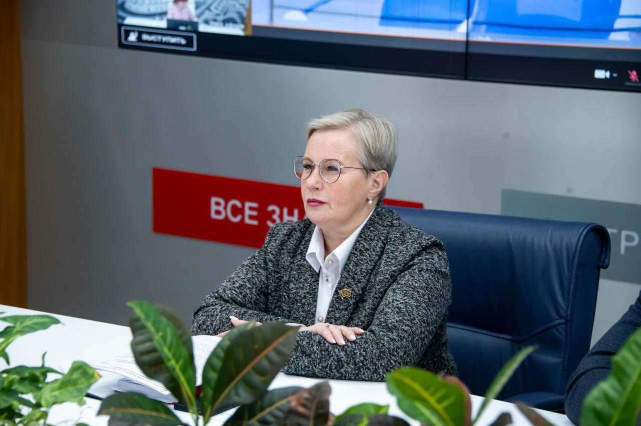 Татьяна Витушева: На еженедельном заседании Правительства Московской области под руководством Губернатора региона Андрея Воробьёва обсудили вопросы эффективности управления сферой здравоохранения и качества обратной связи с... Татьяна Витушева: На еженедельном заседании Правительства Московской области под руководством Губернатора региона Андрея Воробьёва обсудили вопросы эффективности управления сферой здравоохранения и качества обратной связи с...