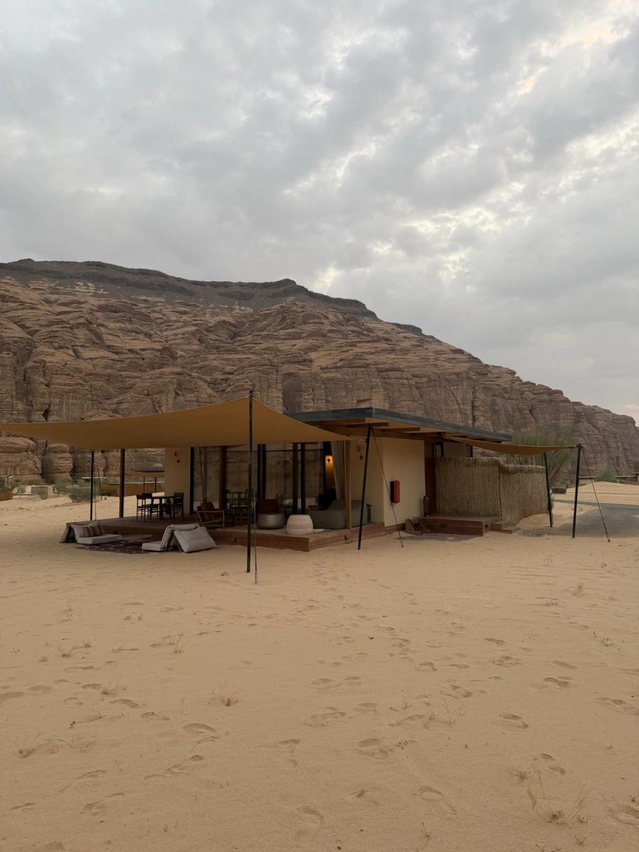 Россия и Саудовская Аравия подписали соглашение о взаимной отмене виз, прямые перелеты из Москвы есть и в Эр-Риад, и в Джидду, а сезон в королевстве только начинается и продлится всю зиму Россия и Саудовская Аравия подписали соглашение о взаимной отмене виз, прямые перелеты из Москвы есть и в Эр-Риад, и в Джидду, а сезон в королевстве только начинается и продлится всю зиму